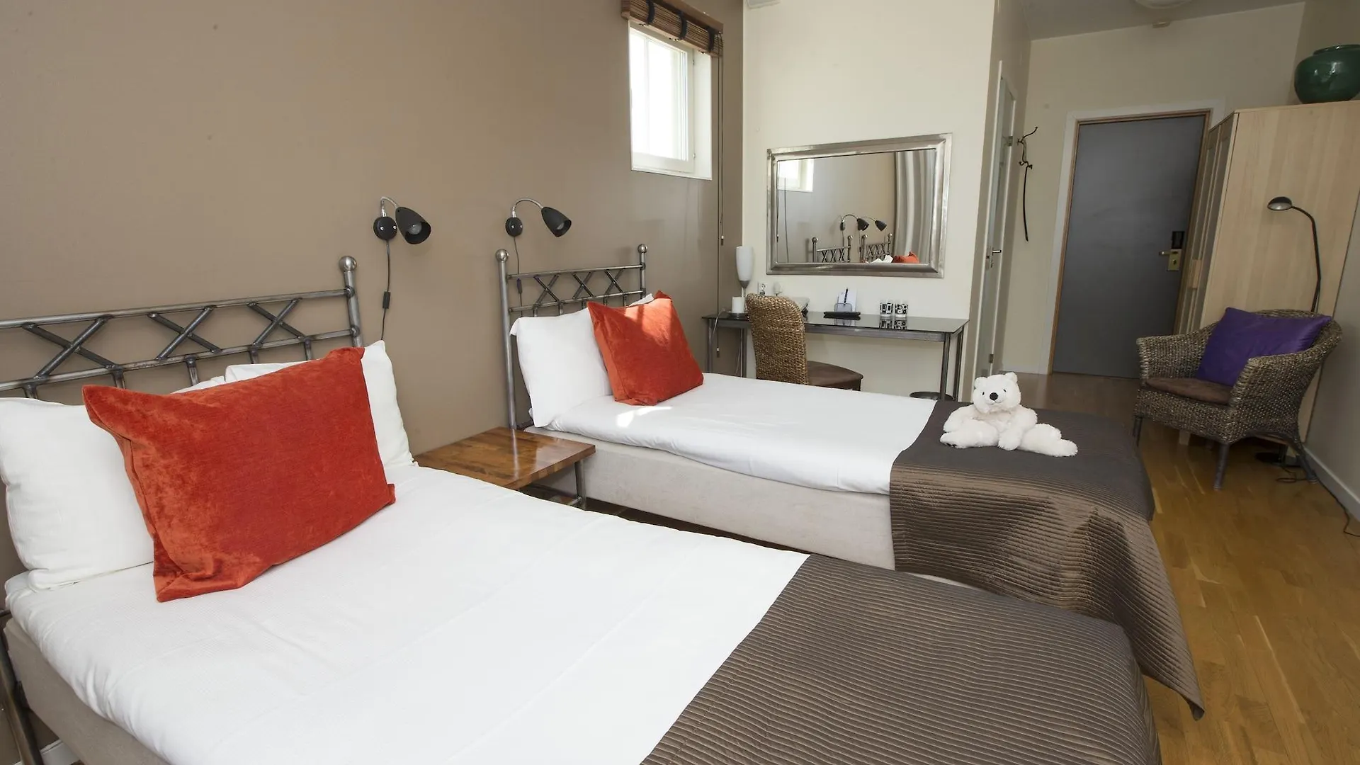 Maude'S Hotel Enskede Stockholm 3*,  Schweden